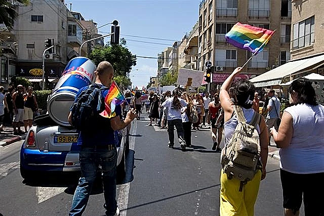 רד בול במצעד הגאווה 2009 ת