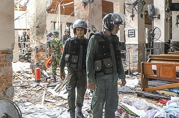 הריסות הכנסיה בסרי לנקה לאחר הפיצוצים