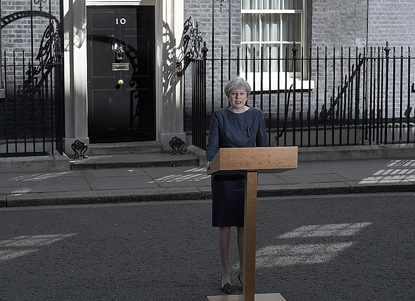 תרזה מיי, ראשת הממשלה הבריטית, מודיעה על הקדמת הבחירות במדינה