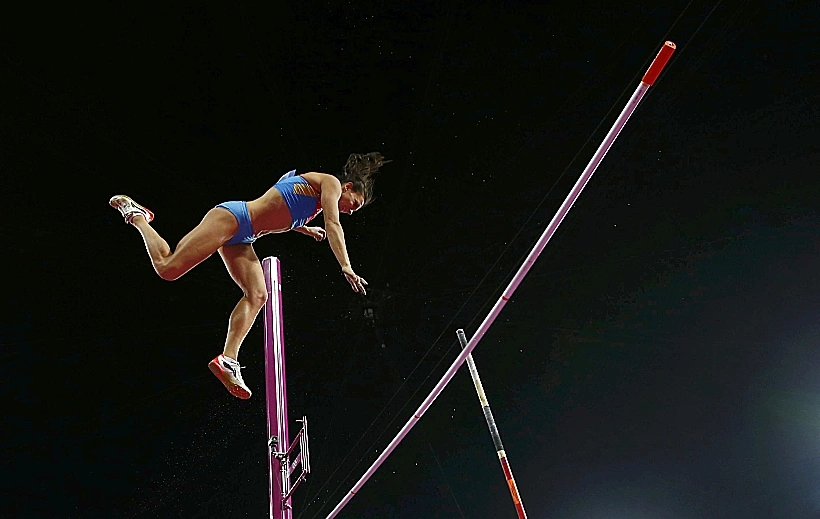 ילנה אינסבייבה פוסלת וזוכה בארד