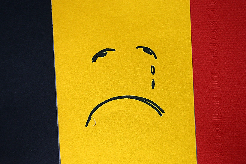 מתאבלים במרכז בריסל אחרי הפיגועים