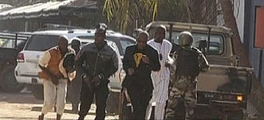 זירת האירוע בבירת מאלי =מלאקו, בה חמושים לקחו 170 בני ערובה במלון