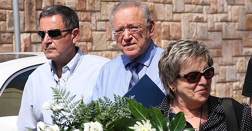 לוויתו של סמי עופר