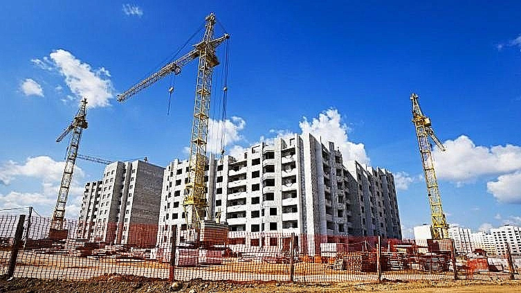 דירות בבנייה , shutterstock