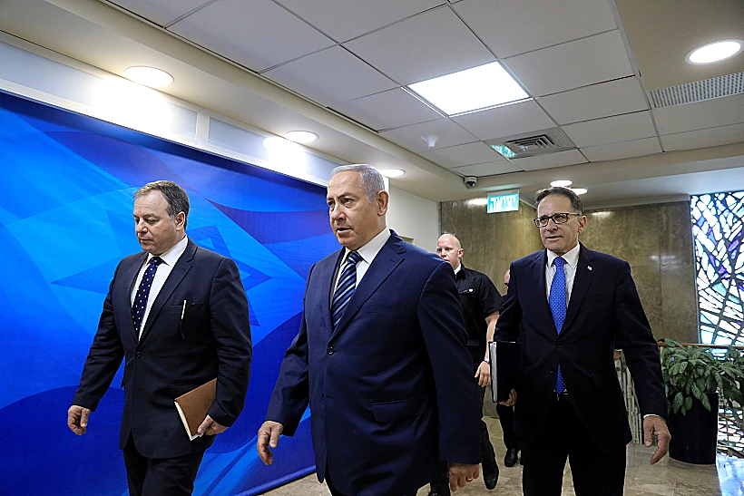 נתניהו לפני ישיבת קבינט. ארכיון