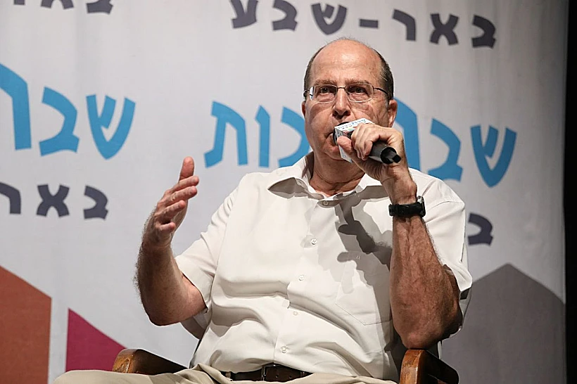 שר הביטחון לשעבר משה יעלון ב