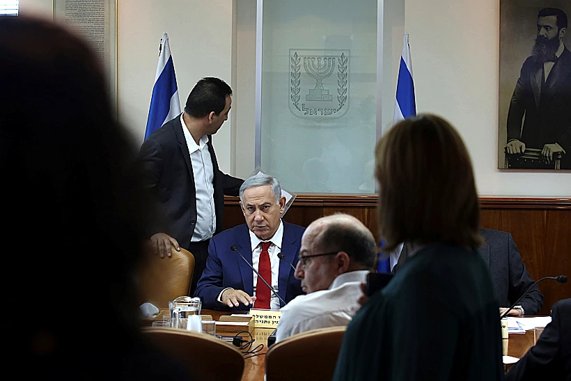 נתניהו ויעלון בישיבת הממשלה השבועית
