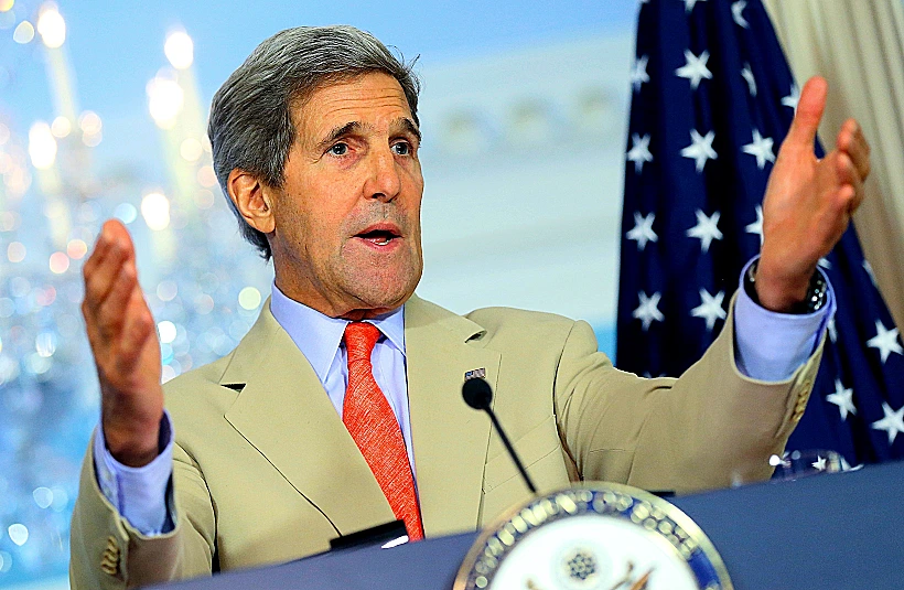 שר החוץ האמריקני קרי במסיבת עיתונאים