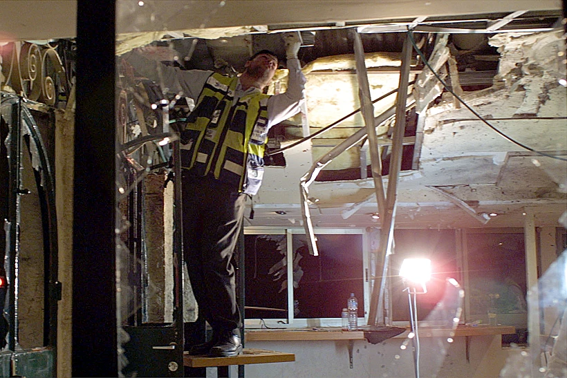 פיגוע במומנט בירושלים 2002