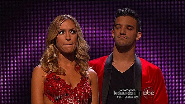 קריסטן קוולארי ומארק באלאס ב