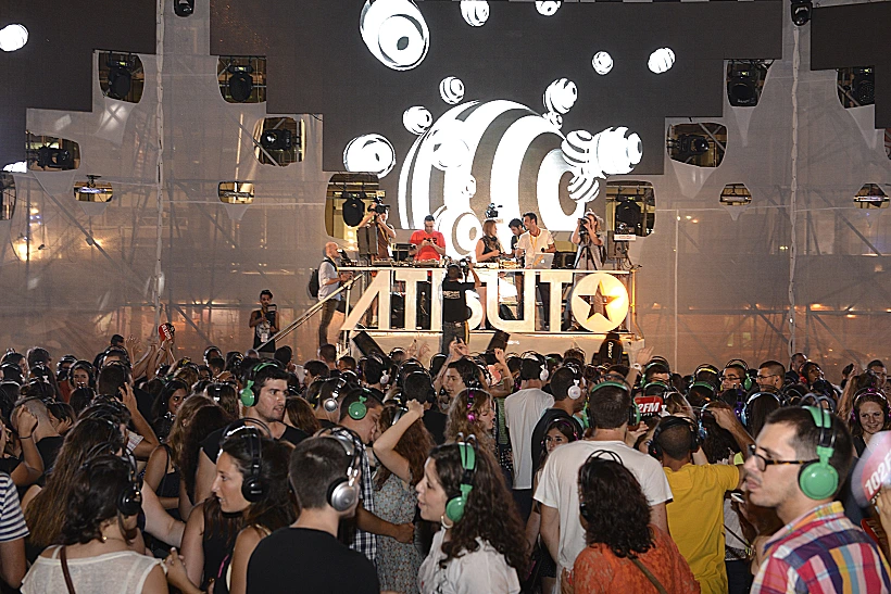 מסיבת אוזניות בכיכר רבין, לילה לבן