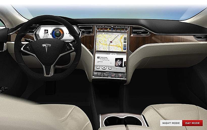 רכב חשמלי טסלה S