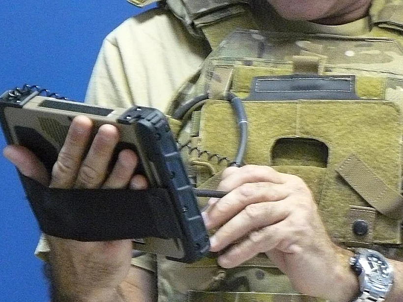 מערכת התמנון, מבט מקרוב. המחשב תומך גם בסטיילוס