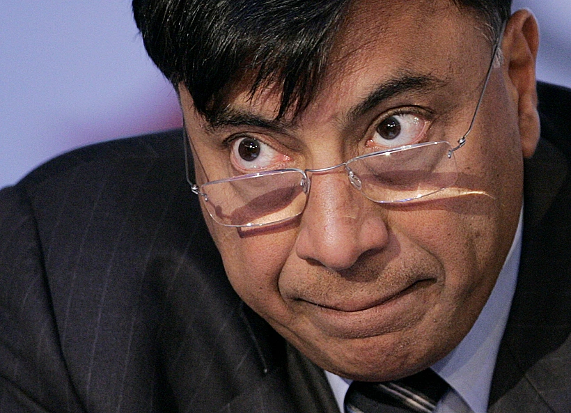 אייל הפלדה הבריטי ממוצא הודי לקשמי מיטל