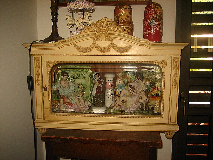 ויטרינה בסגנון רומנטי בבית משפחת גל