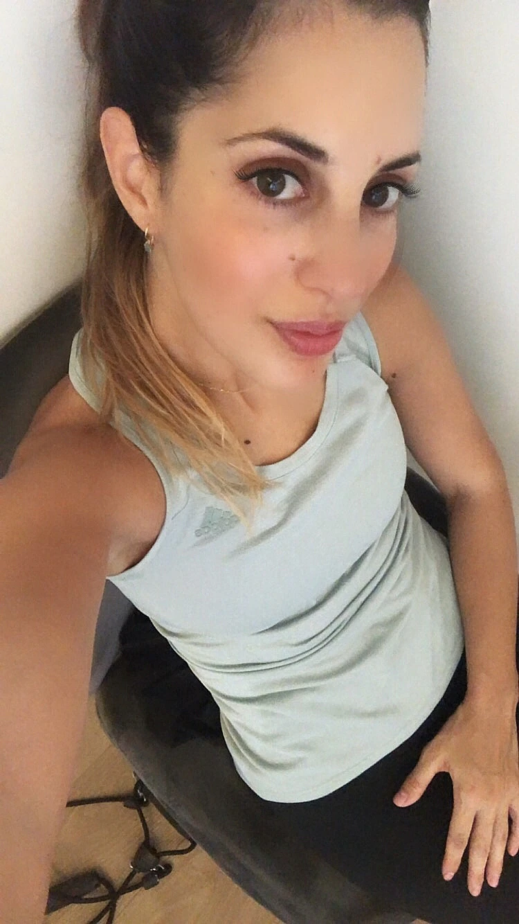 ממתינה לאימון