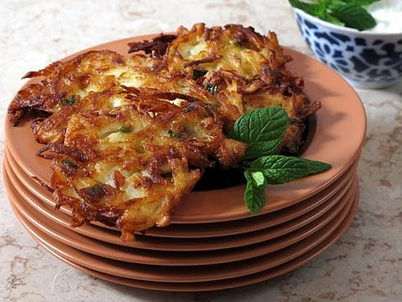 לביבות תפוחי אדמה וחלפיניו