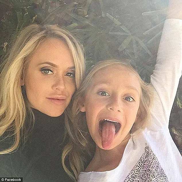 דוגמנית הפלייבוי נפטרה בגלל טיפול כירופרקטי