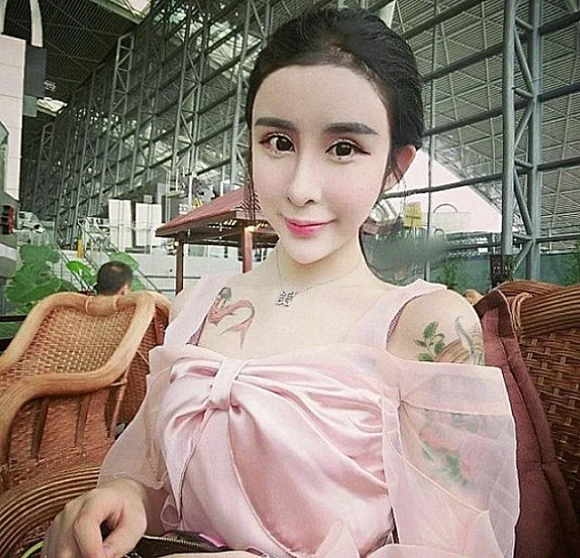 הנערה המפורסמת מסין ששינתה את הלוק