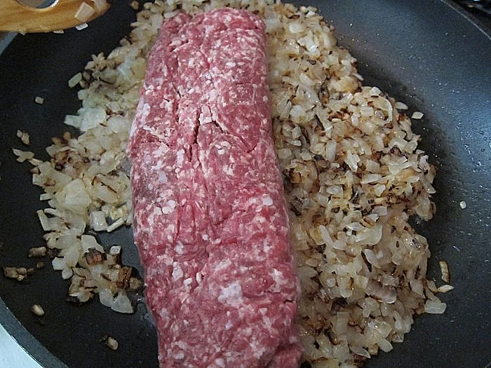 בורקס במילוי בשר - מתוך הבלוג בייגלה