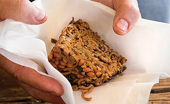 קוגל עם בשר טלה וצנוברים