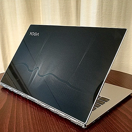 יוגה 920 של לנובו