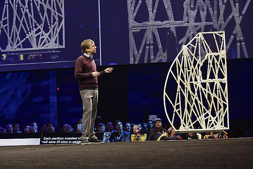 קארל באס, מנכ