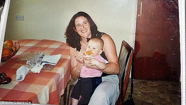 לא הצליחה לשבת במשך שנים אחרי הלידה