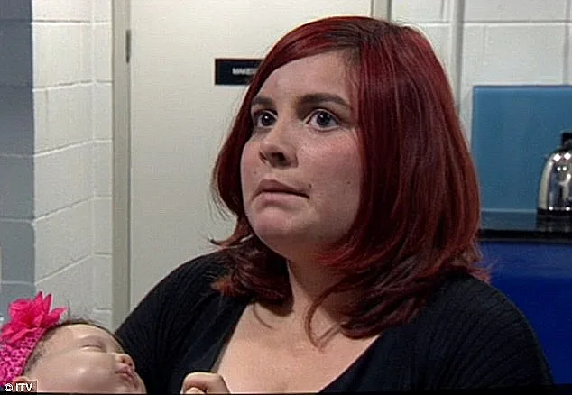 נטלי מתגברת על הטראומה שעברה בעזרת בובה