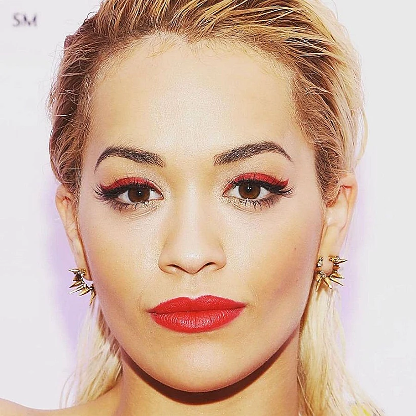 סטלה מקסוןל