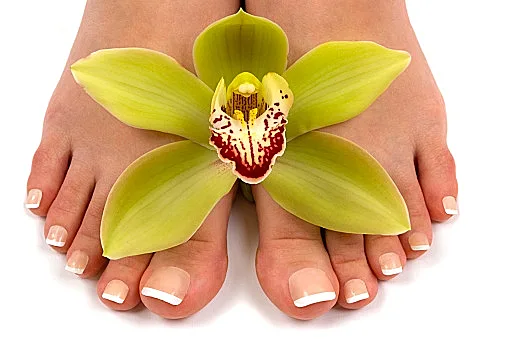 רגליים מטופחות