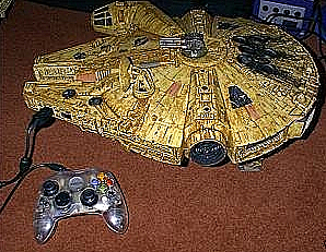 קונסולות מעוצבות: עדיין בענייני מלחמת הכוכבים, איפשהי בפנים מסתתרת אקס בוקס 360