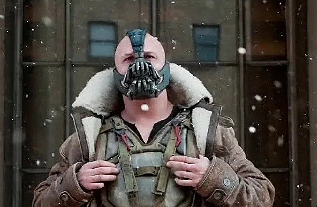 תמונה של נבל העל ביין מהסרט עלייתו של האביר האפל