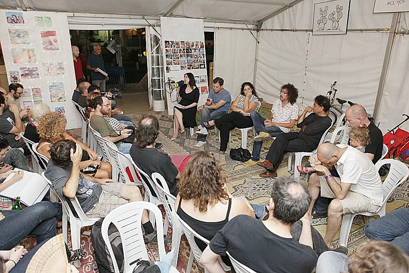 פאנל תקשורת ומחאה