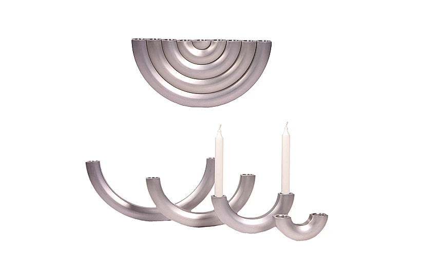 חנוכית בוטרו - חנוכיה מתפרקת