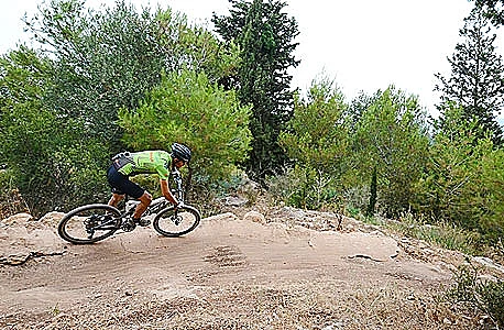 מסלול אופניים  ביער שגב, גליל תחתון