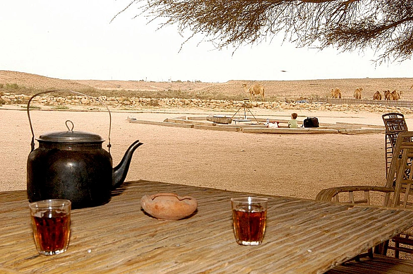 חאן בארותיים