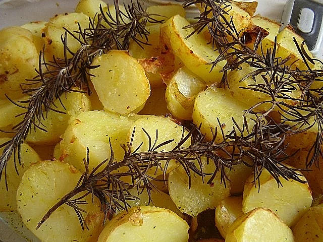 תפוחי אדמה ברוזמרין, יאמי!