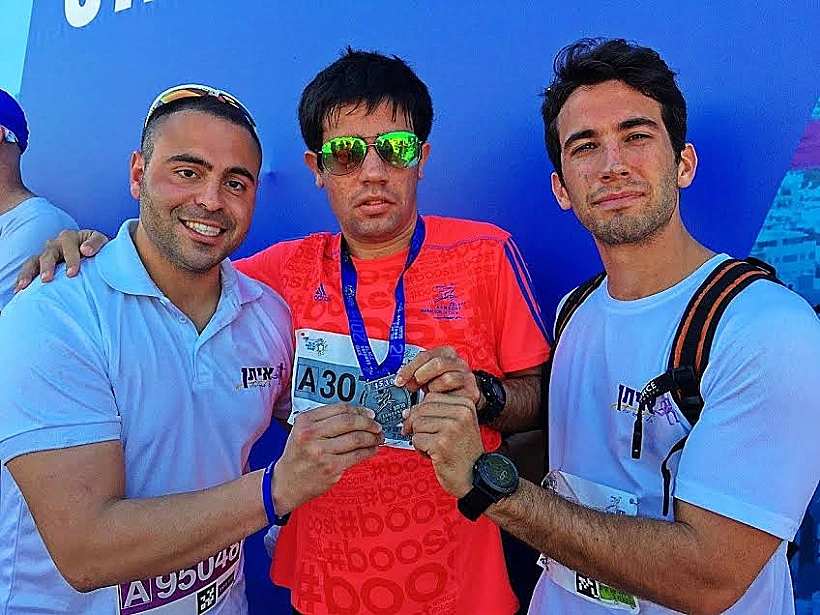 סער הוא אוטיסט בן 24 שירוץ מרתון מלא לראשונה בחייו