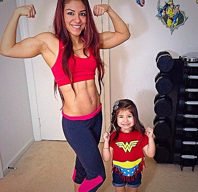 מצאנו את האימהות הכי חטובות ברשת