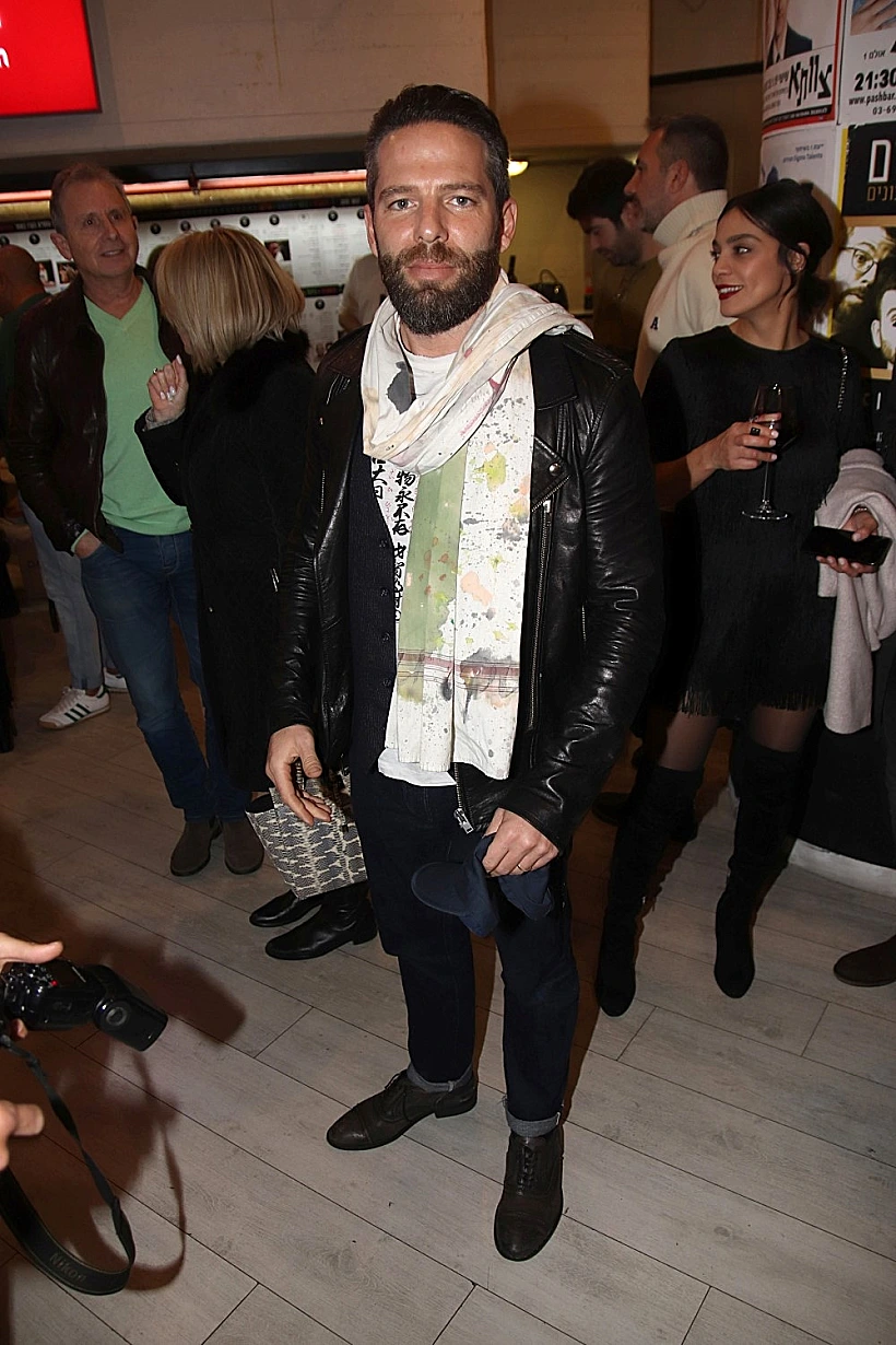 בן ציון מציג גבריות מסוקסת 32 שנים אחרי הסרט