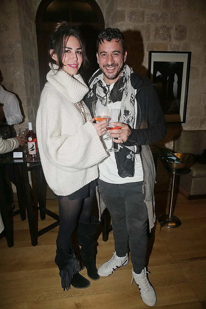 אביב משה ואשתו סוגרים את האייטם