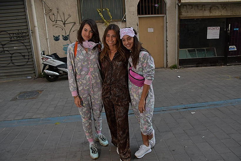 כל החברות בתמונה אחת