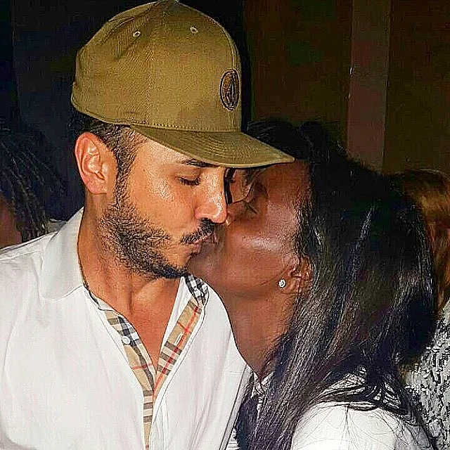 טהוניה והחבר החדש. שיהיה בשעה טובה