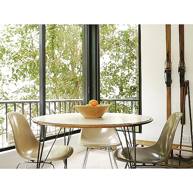 אסי עזר ואלברט