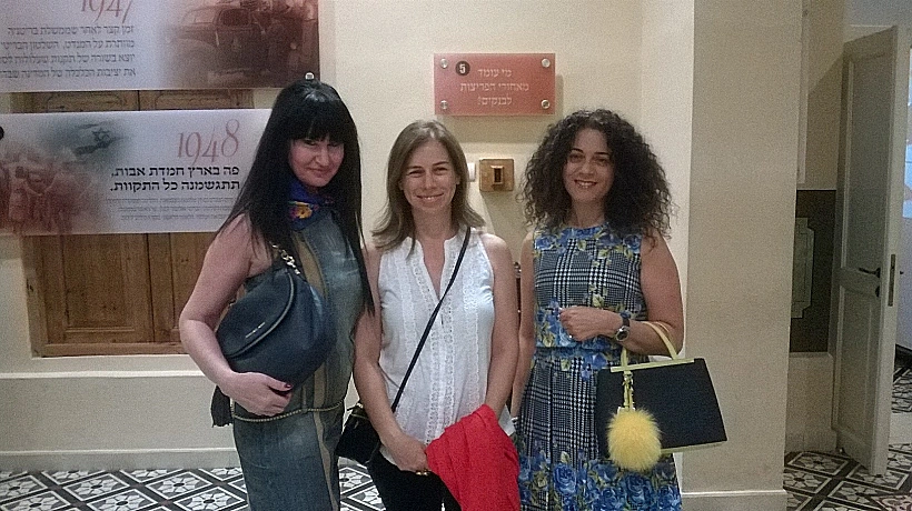 טלי בירון , ראלי סמית, אורית מור סיניבר