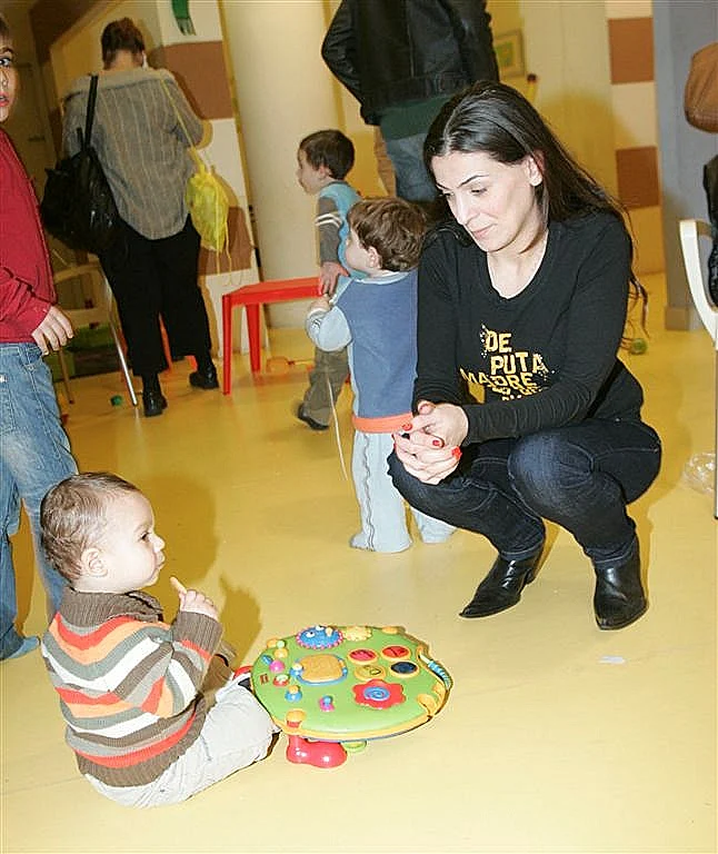 ענבל גבריאלי ובנה