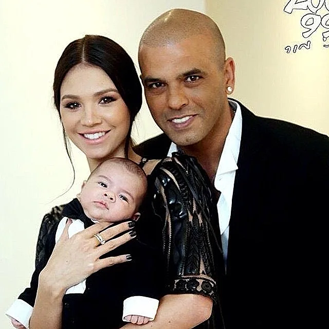 אייל גולן ורוסלנה. תכף נשמע על זה שיר. מביך