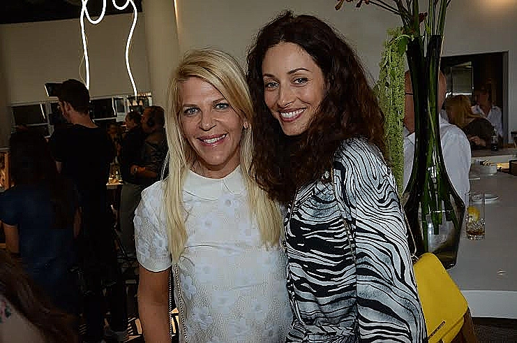 בר רפאלי. ואיפה הטבעת נישואין