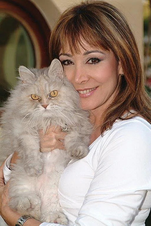 חני נחמיאס וסויה